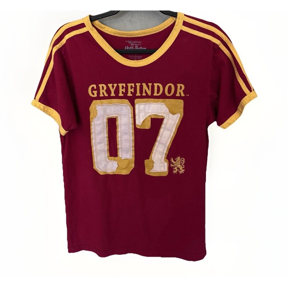 The Wizarding World Of Harry Potter Shirt Women’s Small Red Gryffindor Potter 07